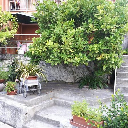 Ai Tre Limoni Bed & Breakfast Varazze Eksteriør bilde